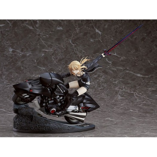 Fate/Grand Order - Saber / Altria Pendragon (Alter) & Cuirassier Noir 1/8 27cm (EU)