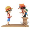 One Piece - World Collectable Figure Log Stories Luffy & Ace 8cm